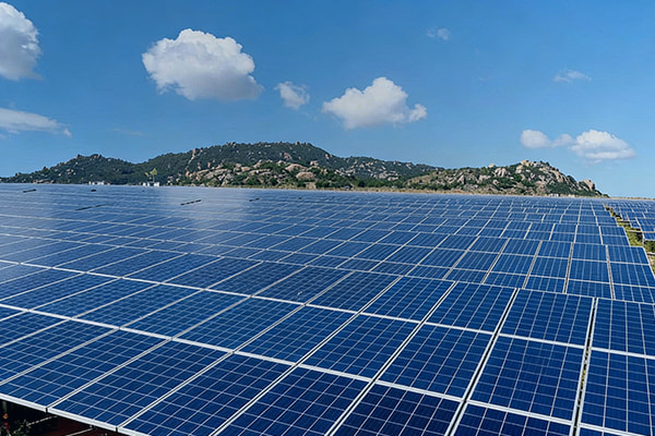 The Shift from PVDF to Hydrolysis Resistant PET in Solar Backsheets