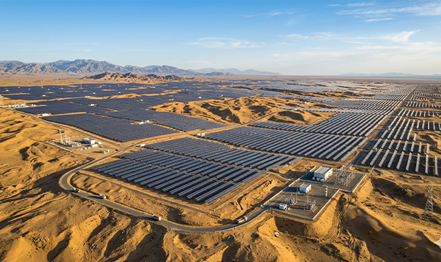 UV resistance polyester film for desert PV arrays